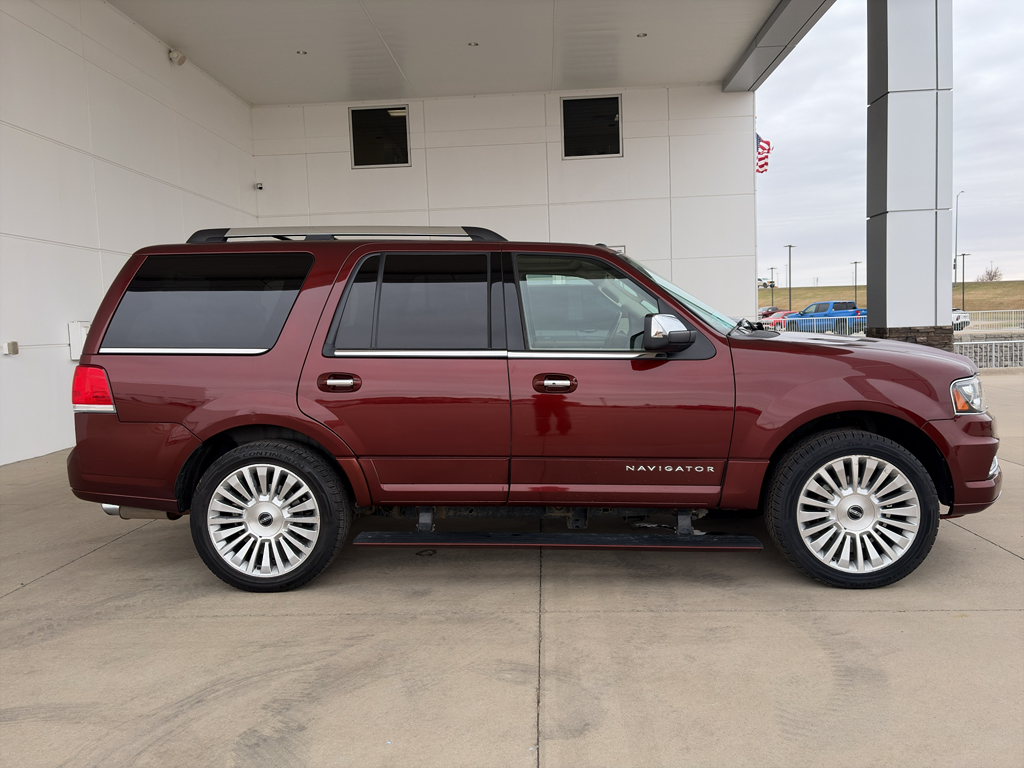 Red (BRONZE FIRE METALLIC) 2016 Lincoln Navigator Select 4WD SUV / Crossover Four-Wheel Drive 6-Speed Automatic