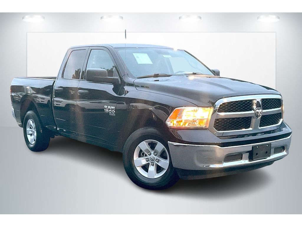 2024 RAM 1500 Classic SLT Quad Cab 4WD