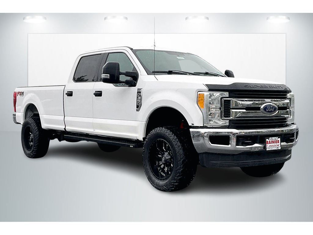 2017 Ford F-350 Super Duty XLT Crew Cab 4WD