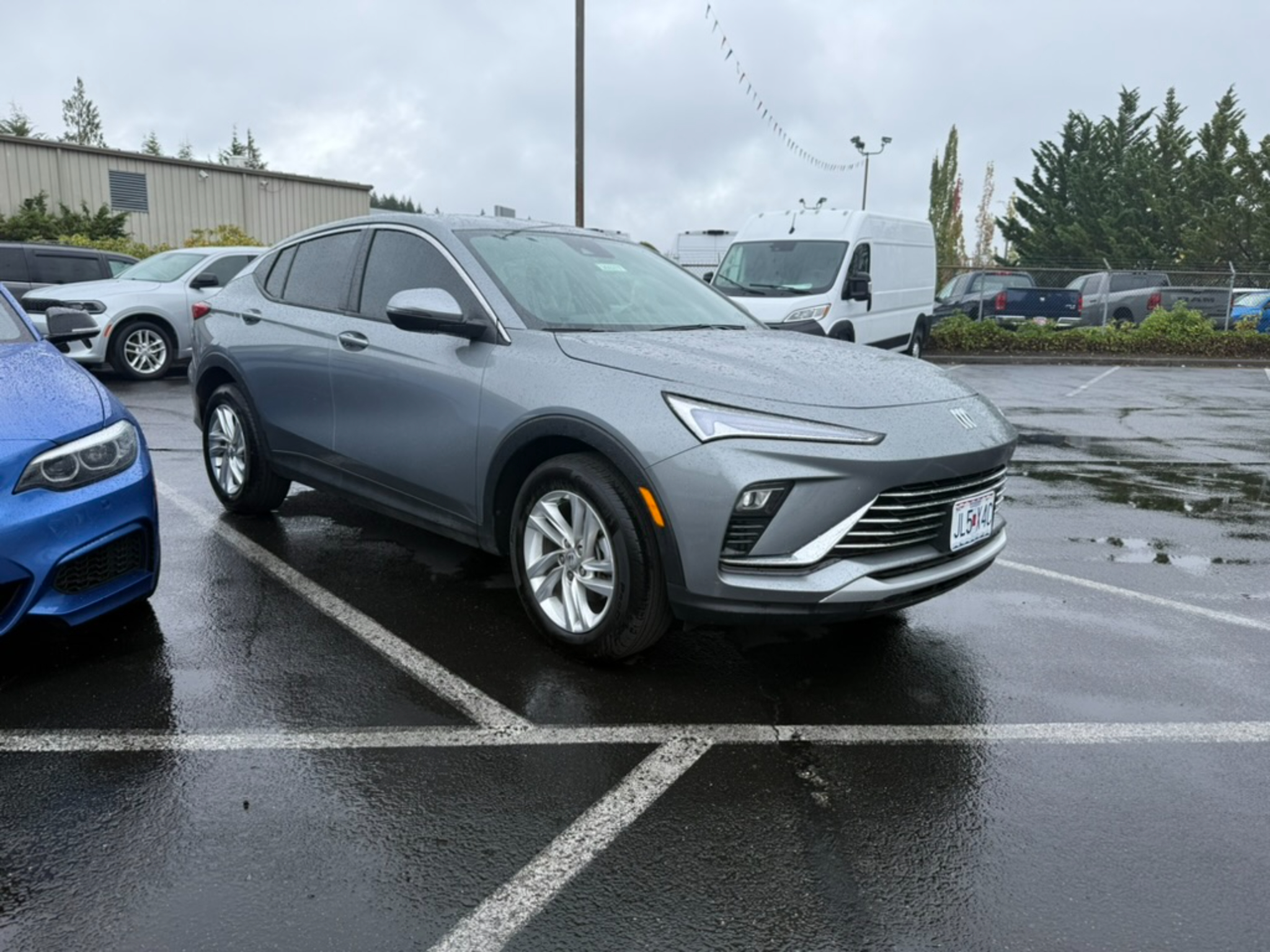 Moonstone Gray Metallic 2026 Buick Envista SUV / Crossover Front-Wheel Drive 6-Speed Automatic