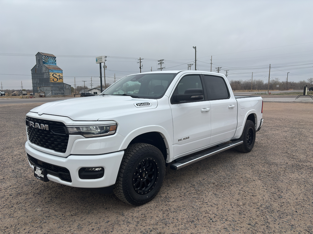 Bright White Clearcoat 2026 RAM 1500 Pickup Truck Four-Wheel Drive 8-Speed Automatic