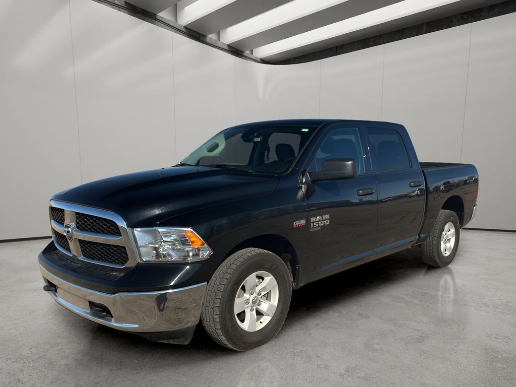 2022 RAM 1500 Classic SLT Crew Cab 4WD