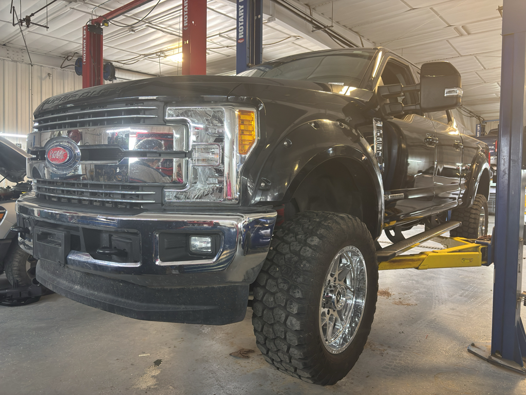 2017 Ford F-250 Super Duty Lariat Crew Cab 4WD
