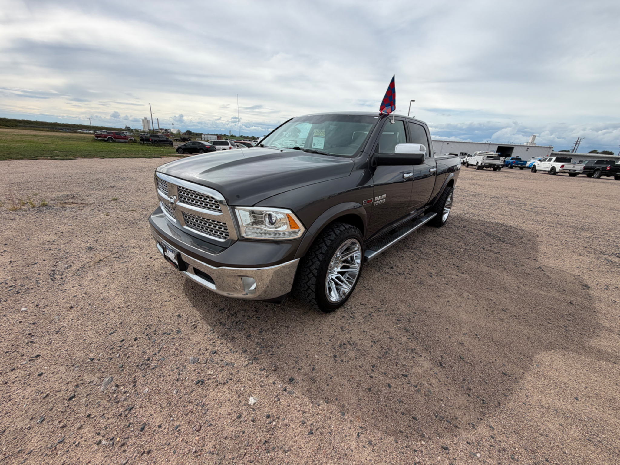 2016 RAM 1500 Laramie Crew Cab 4WD