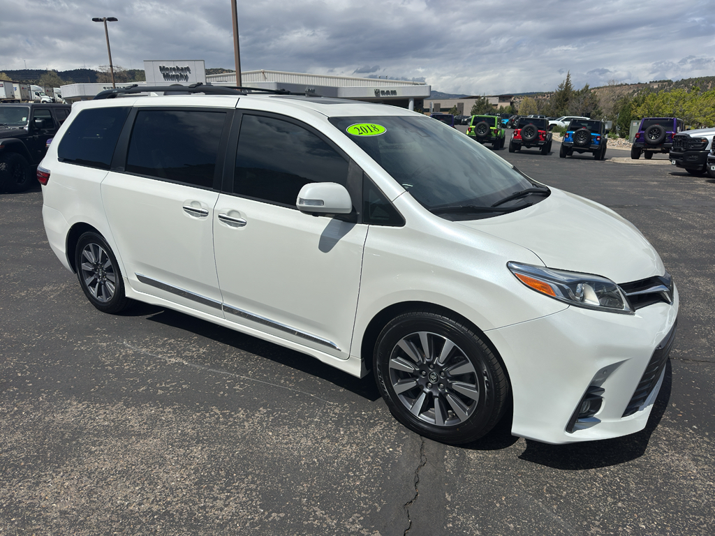 White (Blizzard Pearl) 2018 Toyota Sienna Limited Premium 7-Passenger FWD Minivan Front-Wheel Drive 8-Speed Automatic