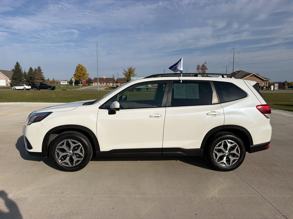  2023 Subaru Forester Premium Crossover AWD   