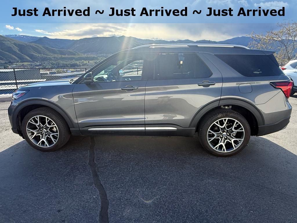 Gray Metallic 2025 Ford Explorer Platinum AWD SUV / Crossover All-Wheel Drive Automatic