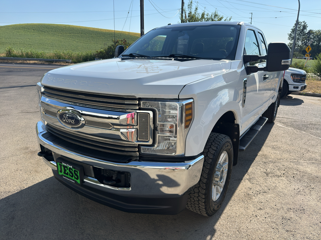 Oxford White 2019 Ford F-350 Super Duty Pickup Truck Four-Wheel Drive 6-Speed Automatic