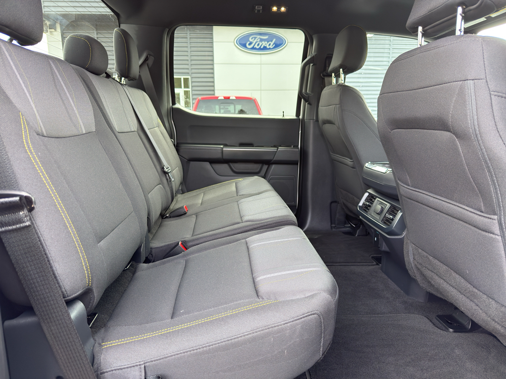 View vehicle photo 6