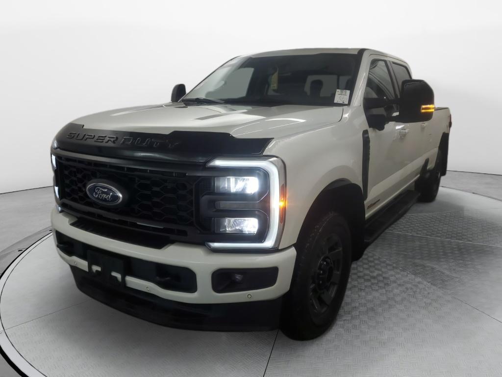 2024 Ford F-350 Super Duty Lariat Crew Cab 4WD