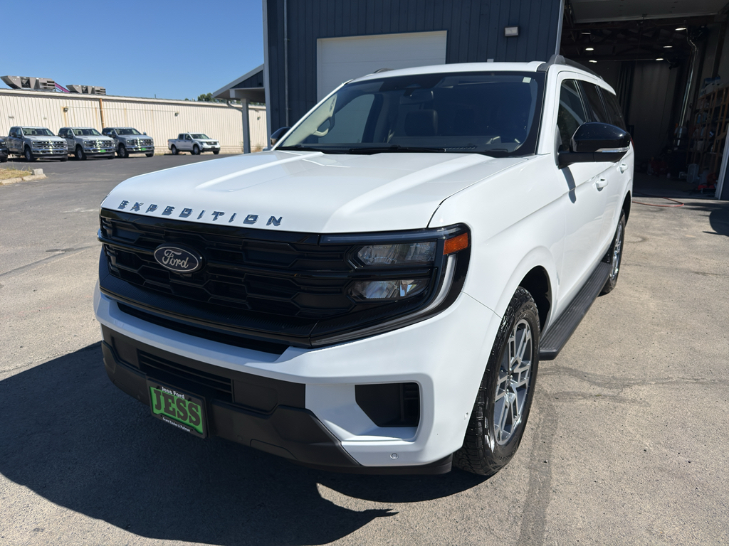 2025 Ford Expedition Active 4WD