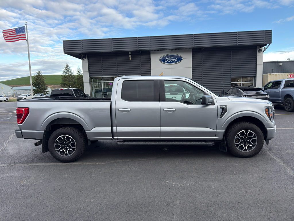 View vehicle photo 5