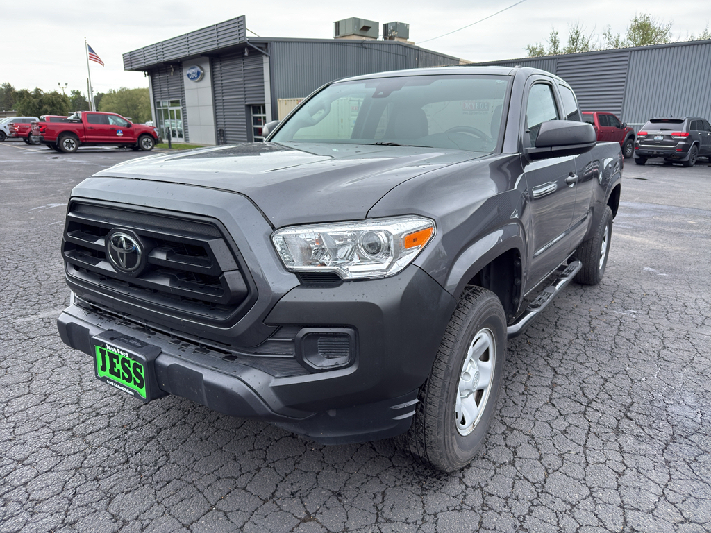 Magnetic Gray Metallic 2022 Toyota Tacoma SR I4 Access Cab RWD Pickup Truck 4X2 6-Speed Automatic