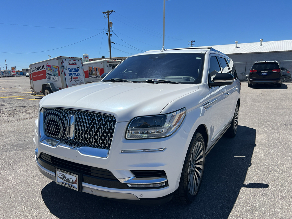 WHITE PLATINUM TRI-COAT MET 2018 Lincoln Navigator Reserve 4WD SUV / Crossover Four-Wheel Drive Automatic