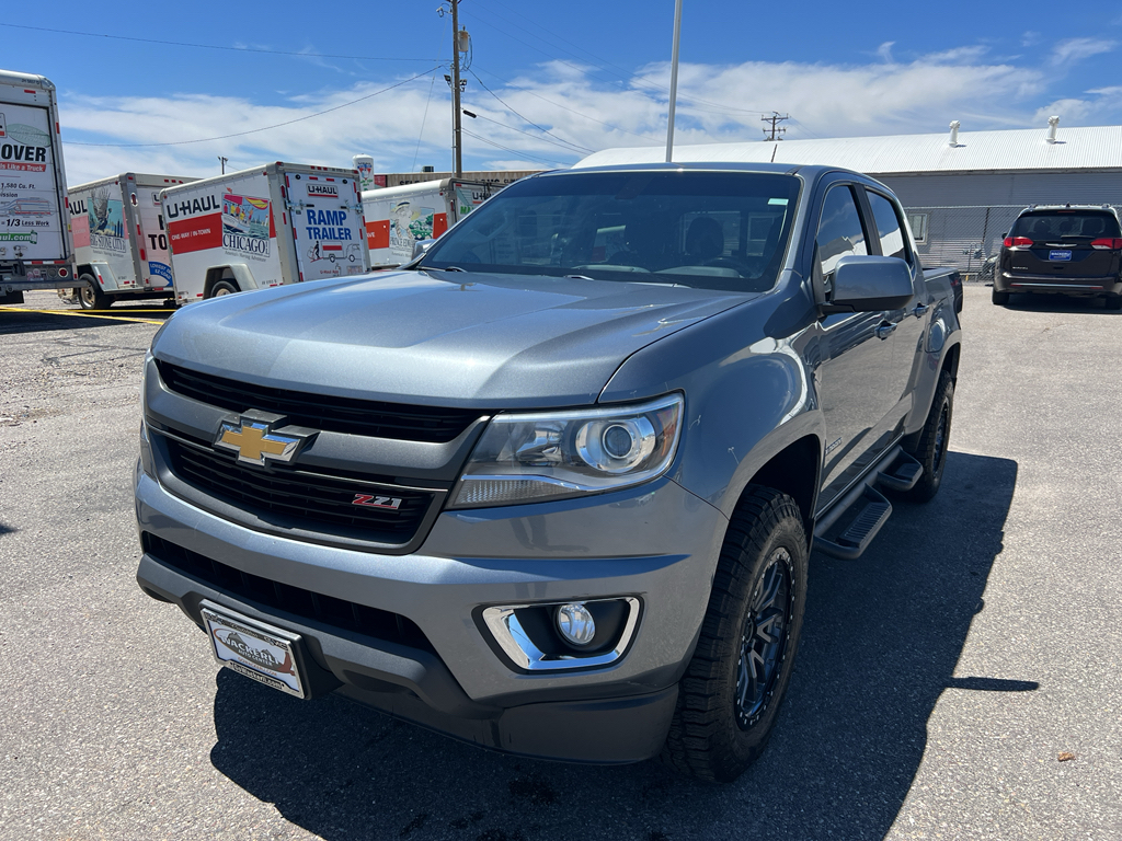 Gray (Satin Steel Metallic) 2020 Chevrolet Colorado Z71 Crew Cab 4WD Pickup Truck Four-Wheel Drive 8-Speed Automatic