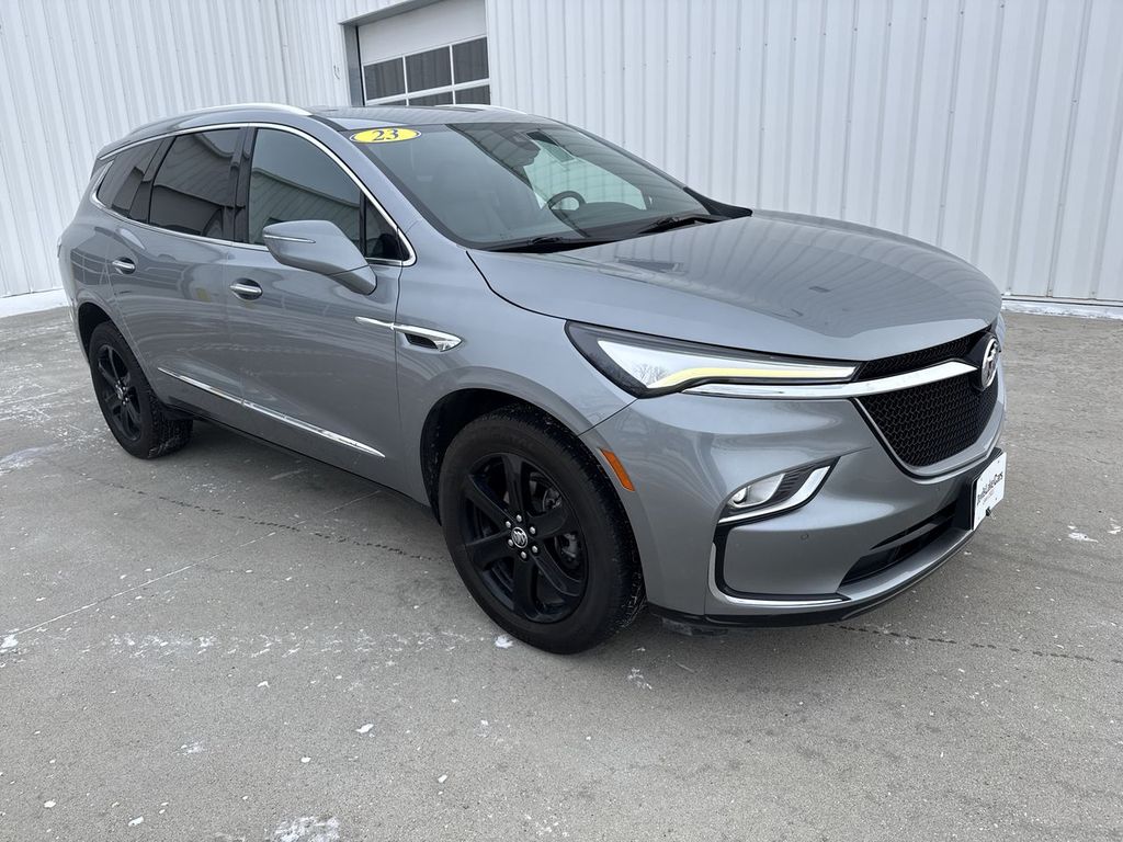2023 Buick Enclave Essence AWD