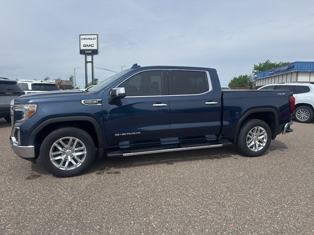 2021 GMC Sierra 1500 SLT Crew Cab 4WD