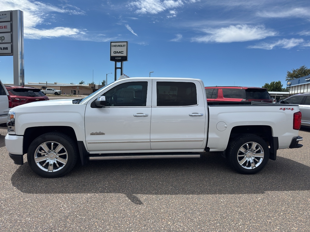 White (Iridescent Pearl Tricoat) 2017 Chevrolet Silverado 1500 Pickup Truck Four-Wheel Drive 8-Speed Automatic