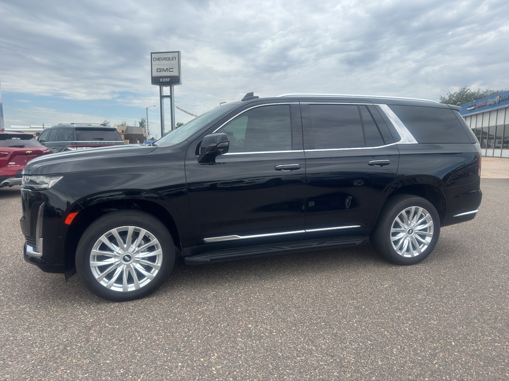  2021 Cadillac Escalade Luxury 4WD   
