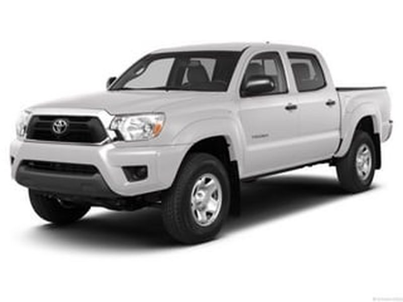 Super White 2013 Toyota Tacoma Double Cab SB V6 4WD Pickup Truck Four-Wheel Drive 5-Speed Automatic Overdrive