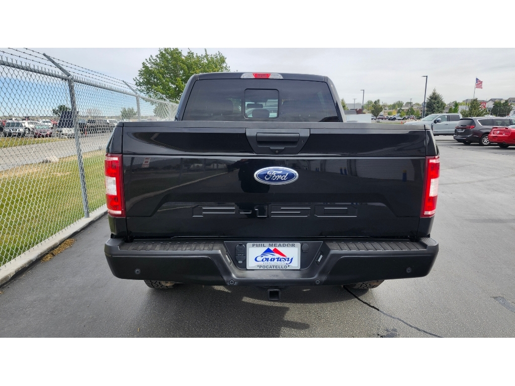 View vehicle photo 6