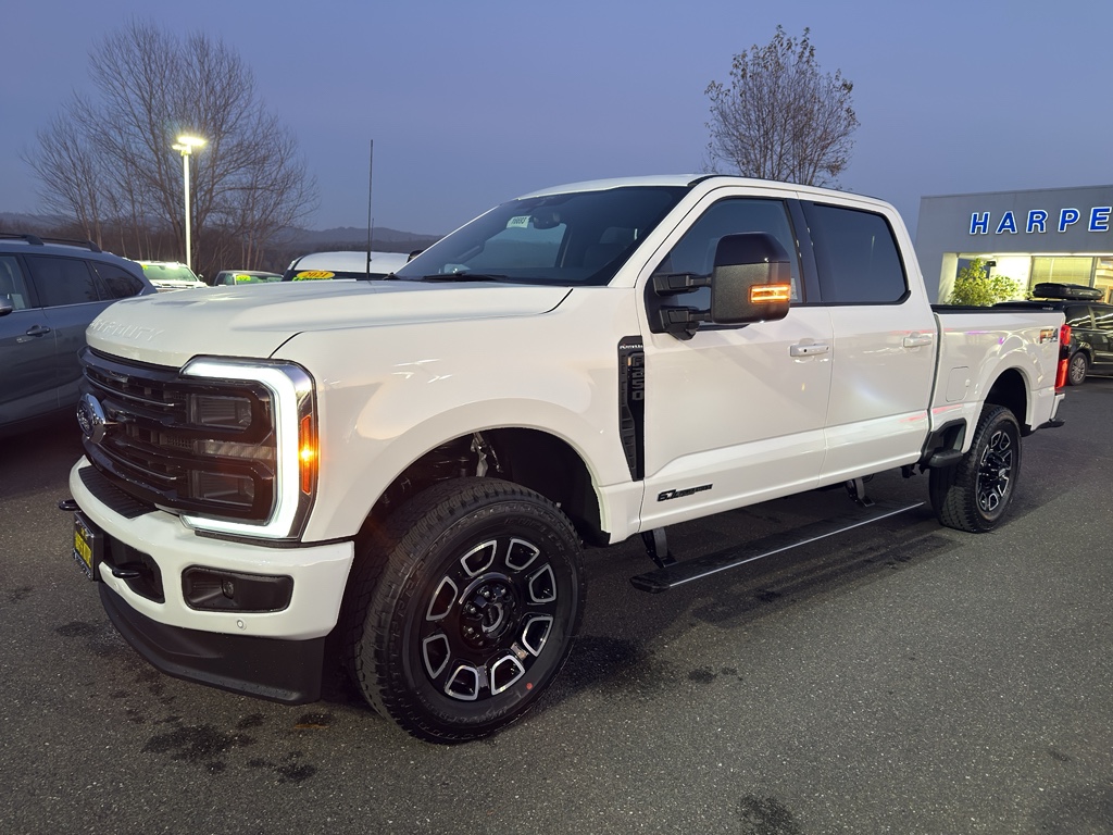 2026 Ford F-250 Super Duty Platinum Crew Cab 4WD