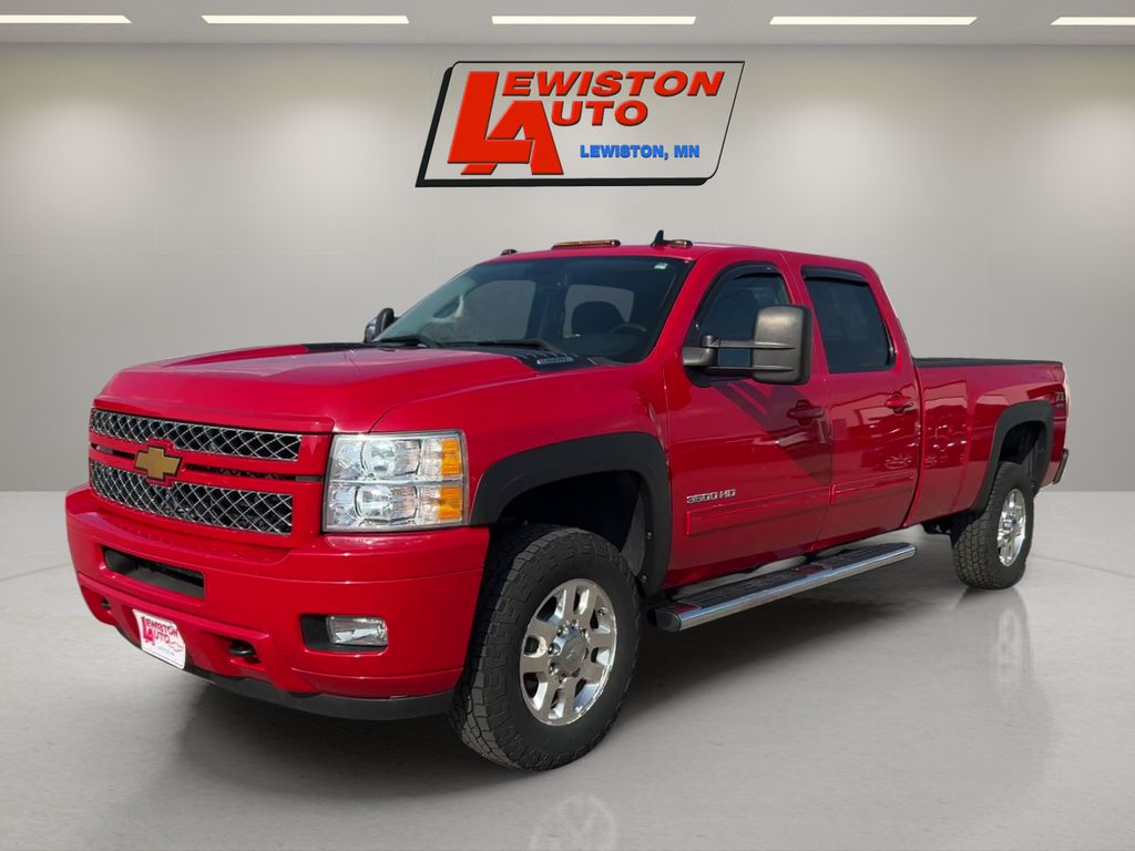2014 Chevrolet Silverado 3500HD LT Crew Cab 4WD