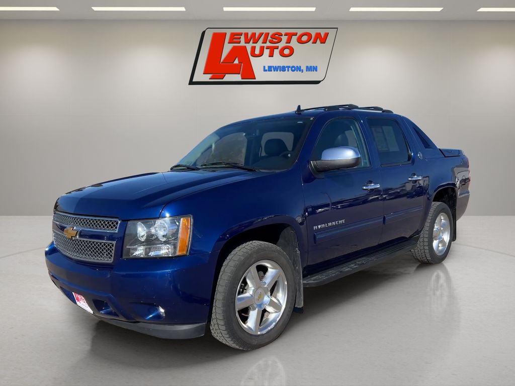 2013 Chevrolet Avalanche LT Black Diamond Edition 4WD