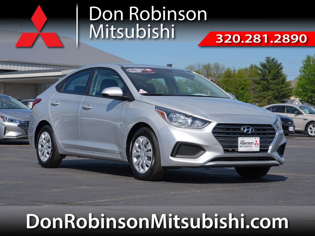 Olympus Silver 2021 Hyundai Accent SE FWD Sedan Front-Wheel Drive Continuously Variable Transmission