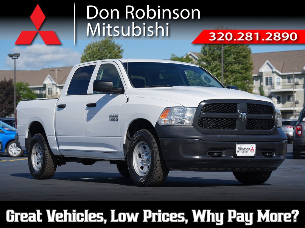 Bright White Clearcoat 2017 RAM 1500 Pickup Truck Four-Wheel Drive 8-Speed Automatic