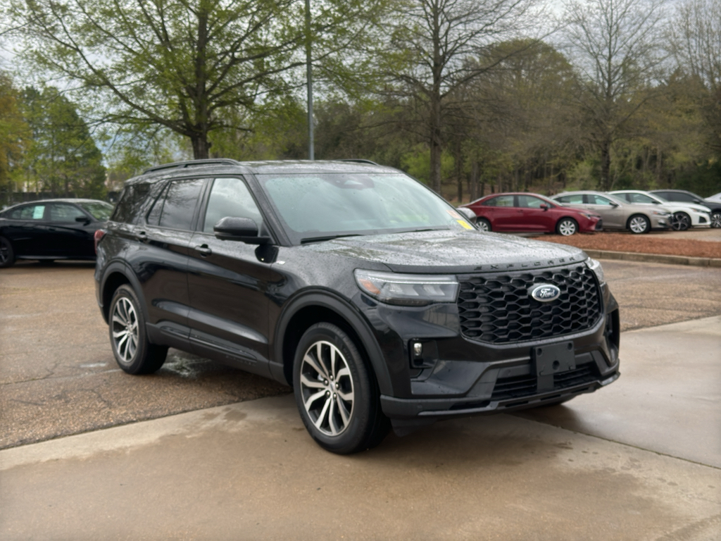 2025 Ford Explorer ST-Line AWD