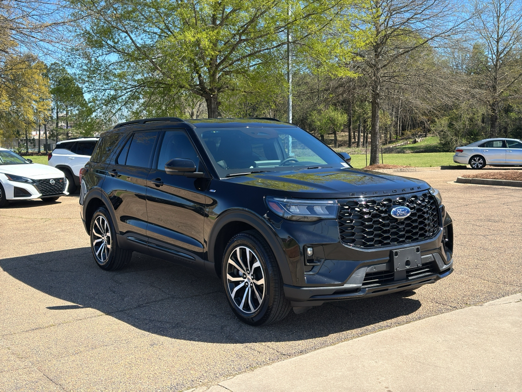 2025 Ford Explorer ST-Line AWD