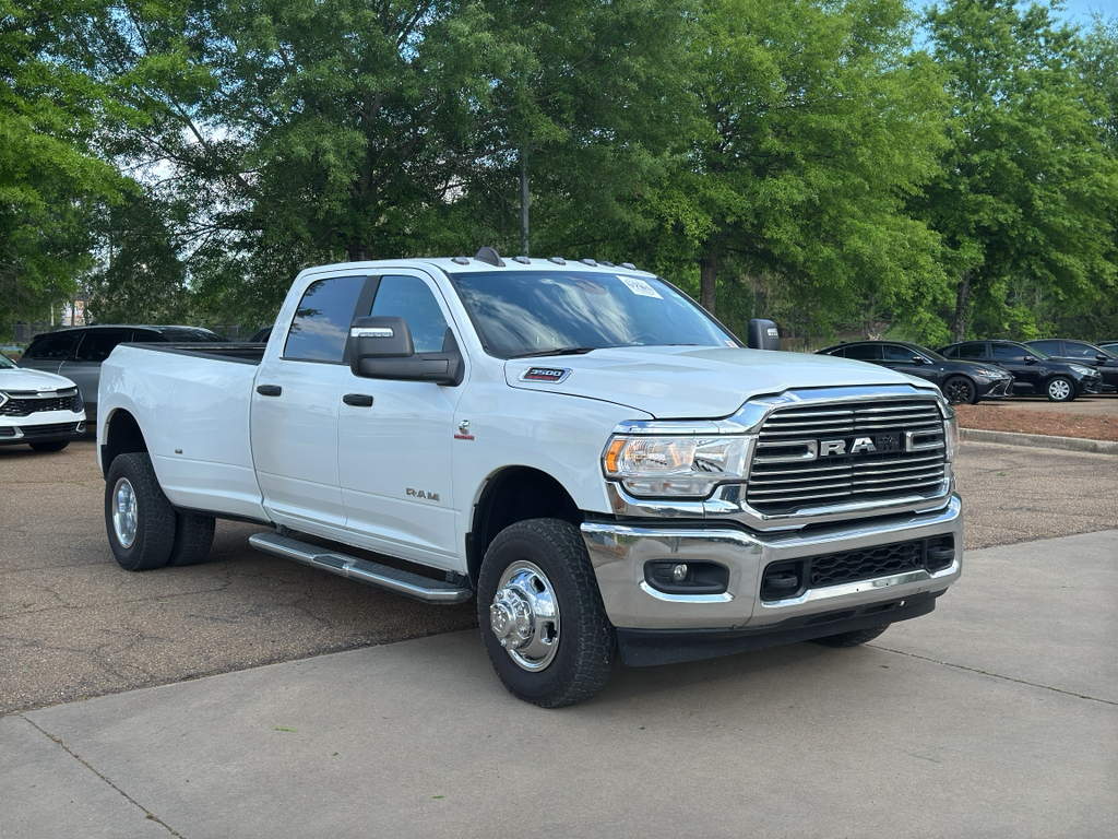 Bright White Clearcoat 2024 RAM 3500 Big Horn Crew Cab LB DRW 4WD Pickup Truck Four-Wheel Drive 6-Speed Automatic
