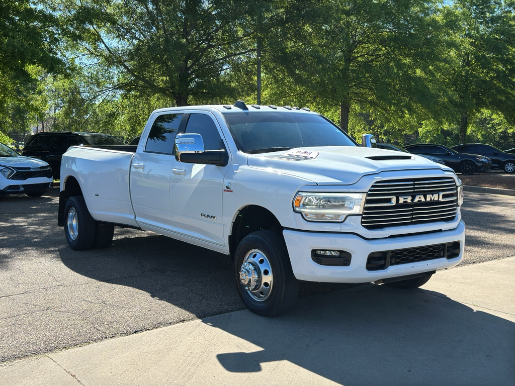 Bright White Clearcoat 2024 RAM 3500 Laramie Crew Cab LB DRW 4WD Pickup Truck Four-Wheel Drive 6-Speed Automatic