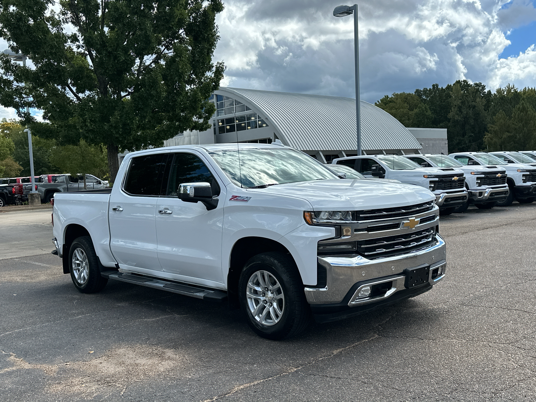SUMMIT WHITE 2020 Chevrolet Silverado 1500 Pickup Truck Four-Wheel Drive 8-Speed Automatic