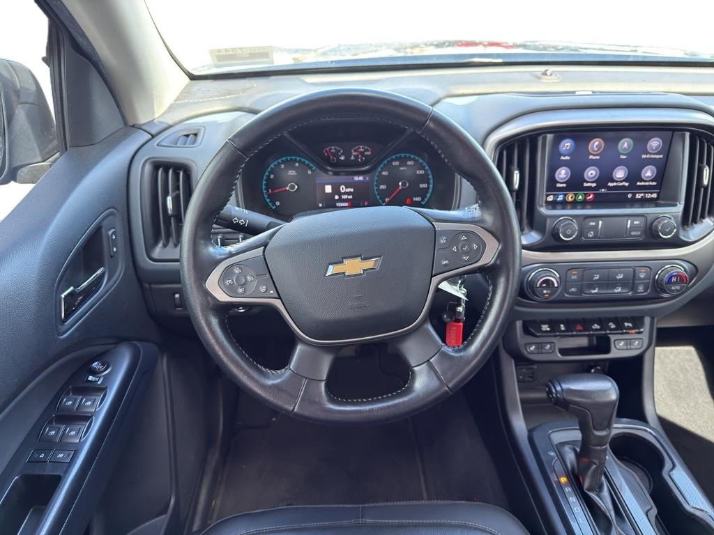 View vehicle photo 4