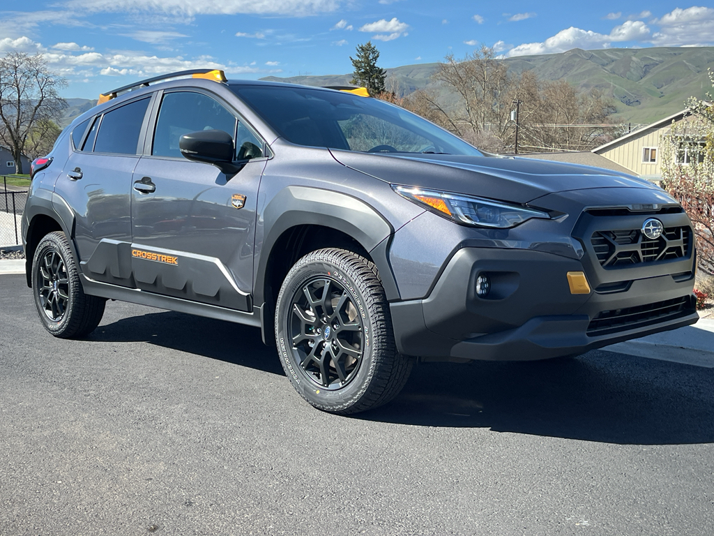 View vehicle photo 2