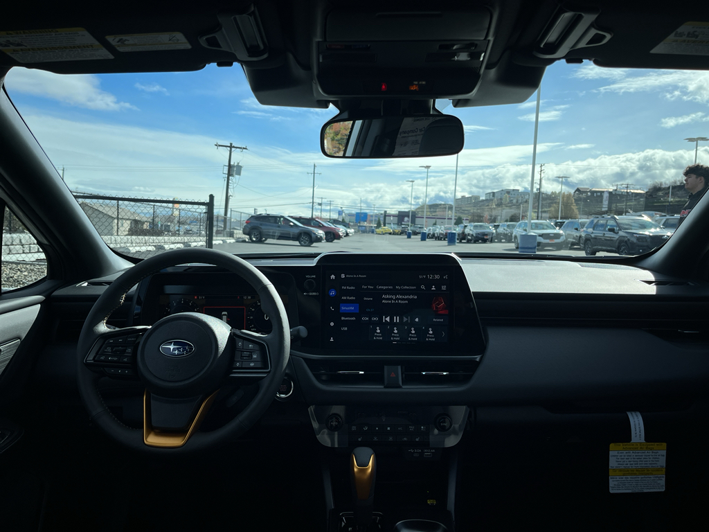 View vehicle photo 7