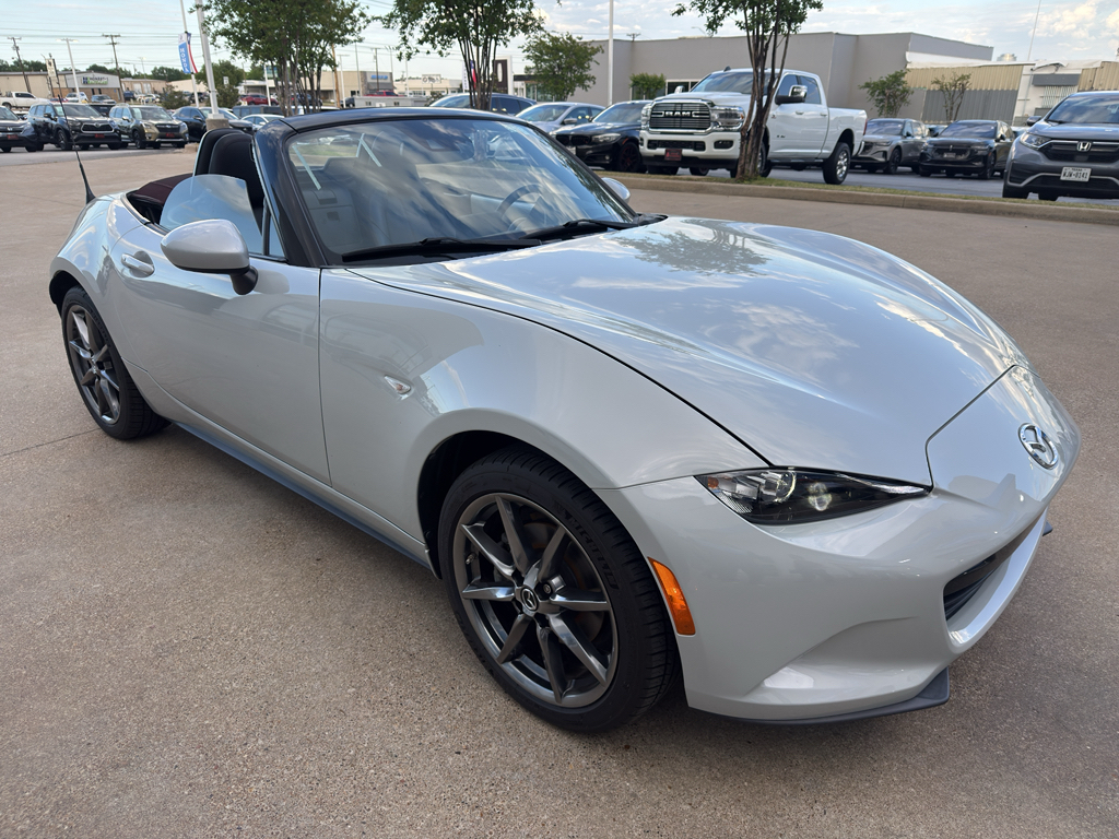 Ceramic Metallic 2018 Mazda MX-5 Miata Grand Touring RWD Convertible Rear-Wheel Drive 6-Speed Manual