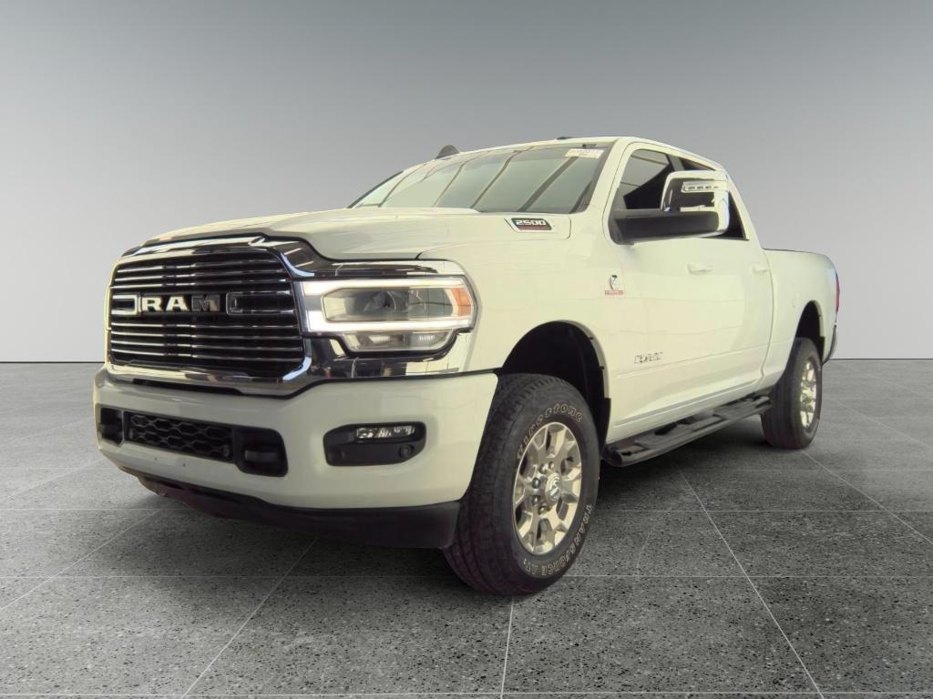 Bright White Clearcoat 2024 RAM 2500 Laramie Crew Cab 4WD Pickup Truck Four-Wheel Drive 6-Speed Automatic