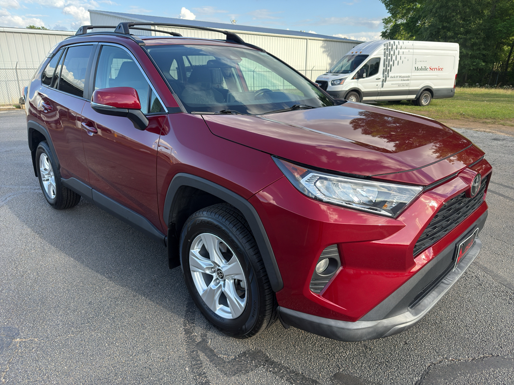 Red (Ruby Flare Pearl) 2021 Toyota RAV4 XLE FWD SUV / Crossover Front-Wheel Drive 8-Speed Automatic
