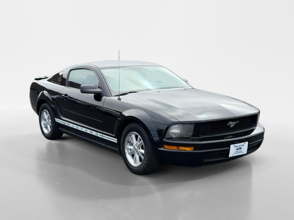 2008 Ford Mustang V6 Deluxe Coupe RWD