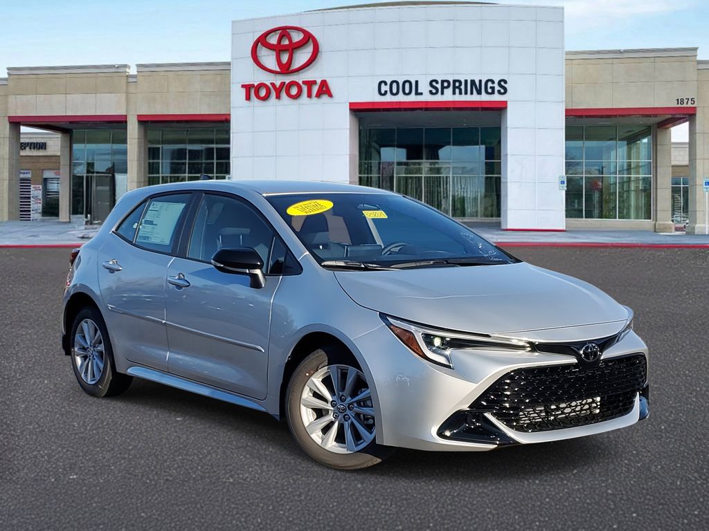 2026 Toyota Corolla Hatchback SE FWD