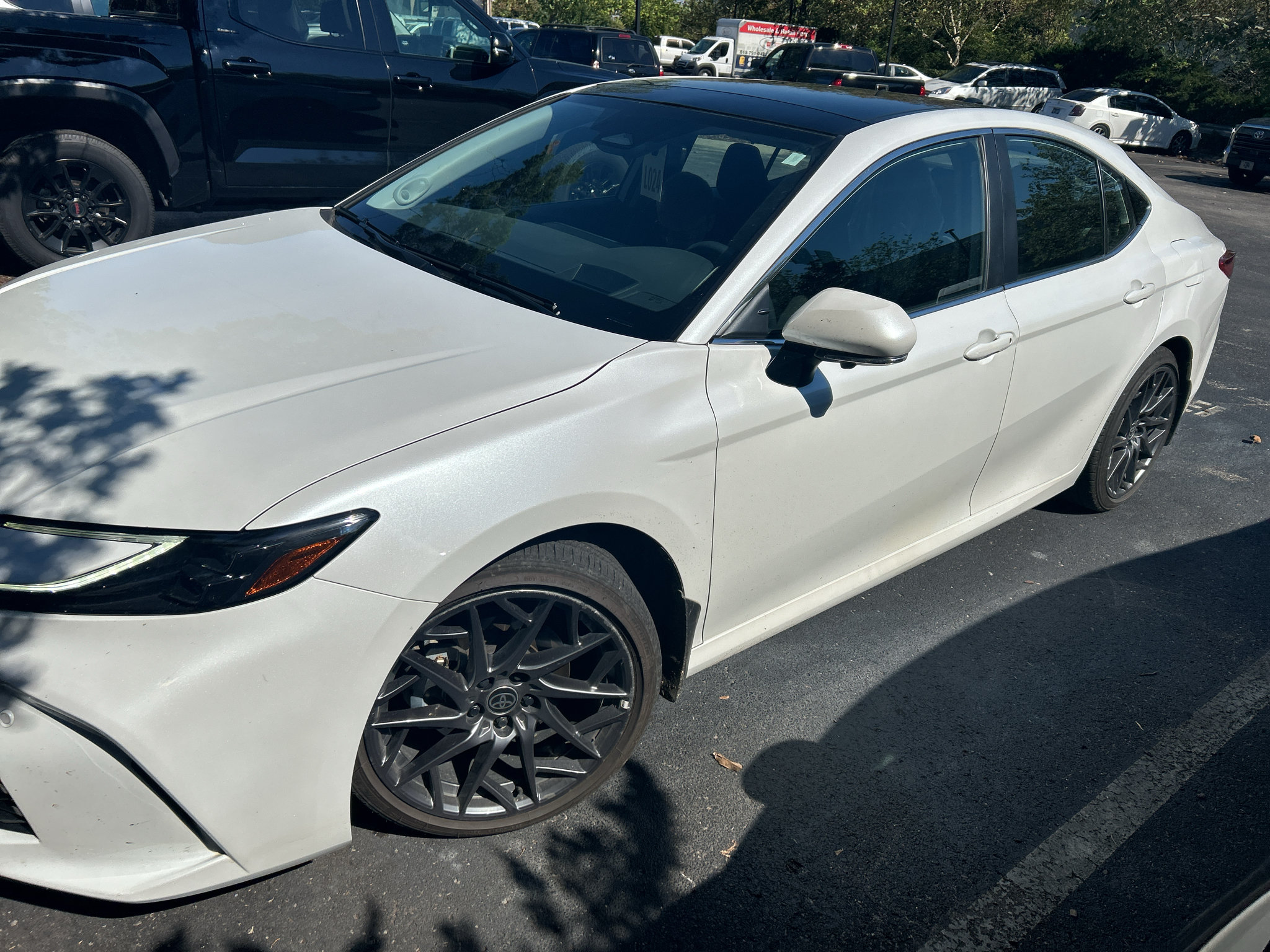 White (WIND CHILL PEARL) 2025 Toyota Camry Sedan Front-Wheel Drive Continuously Variable Transmission