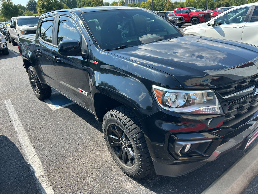 Black 2022 Chevrolet Colorado Pickup Truck Four-Wheel Drive Automatic