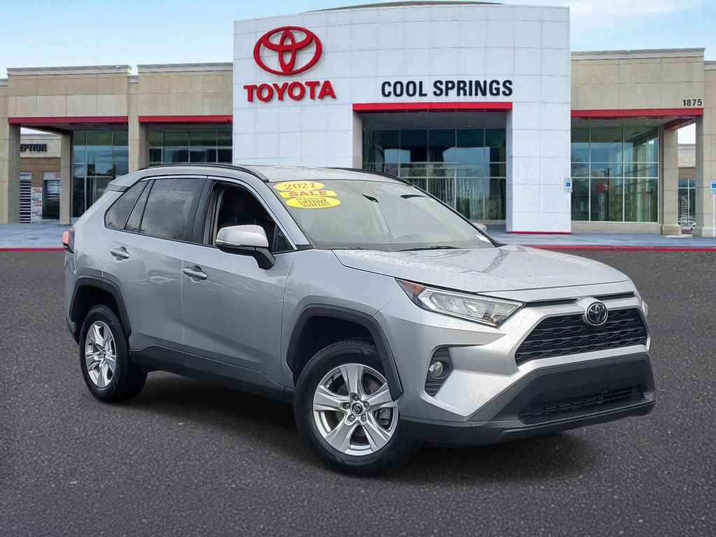 2021 Toyota RAV4 XLE FWD