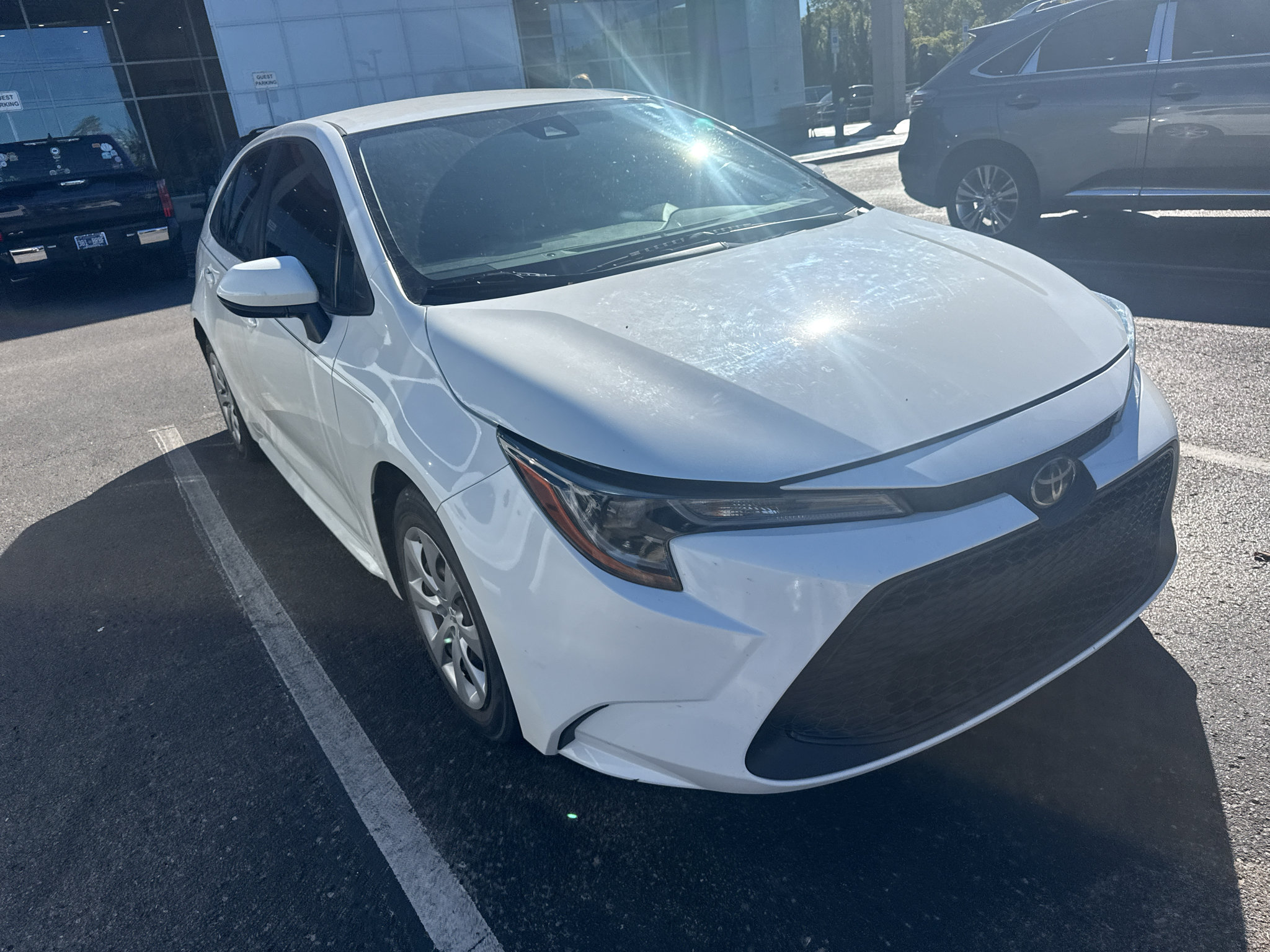 SUPER WHITE 2021 Toyota Corolla Sedan Front-Wheel Drive Continuously Variable Transmission