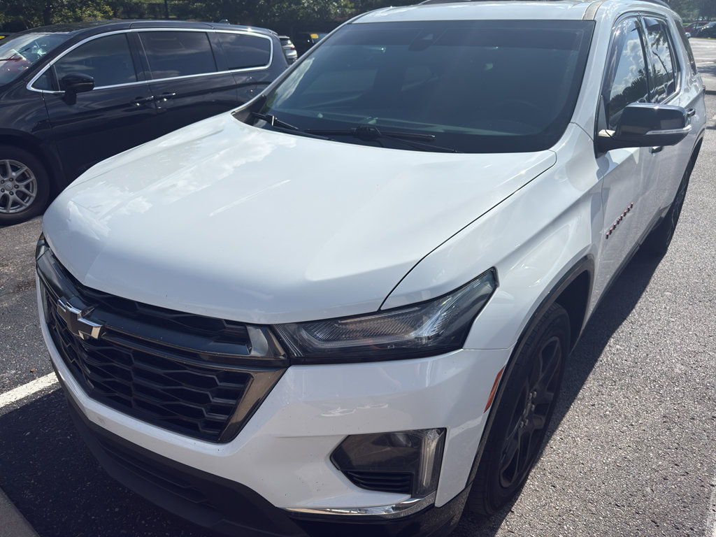 Summit White 2023 Chevrolet Traverse SUV / Crossover Four-Wheel Drive 9-Speed Automatic