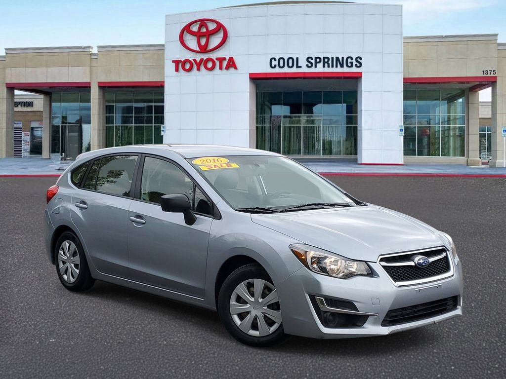 Ice Silver Metallic 2016 Subaru Impreza 2.0i Hatchback AWD Hatchback All-Wheel Drive 6-Speed CVT