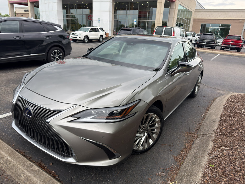 Atomic Silver 2021 Lexus ES Hybrid Sedan Front-Wheel Drive Continuously Variable Transmission